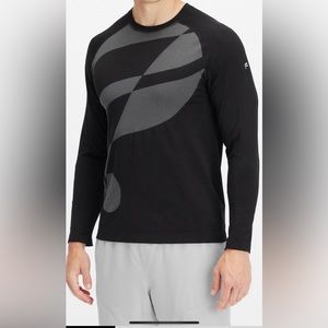 NWT Fabletics The Training Day Long Sleeve